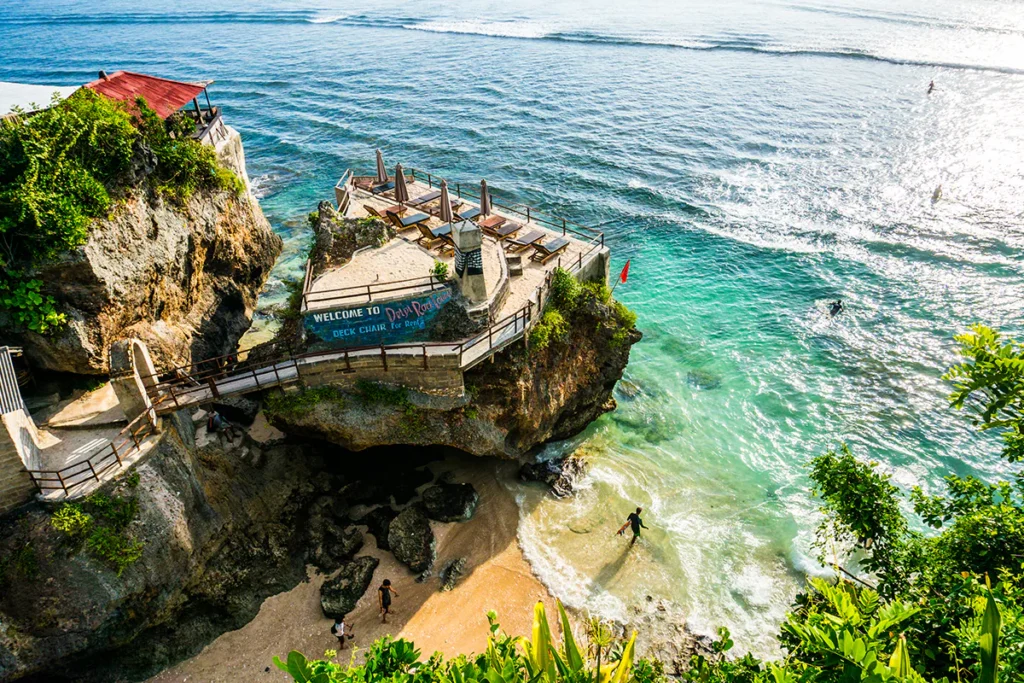 Suluban Beach